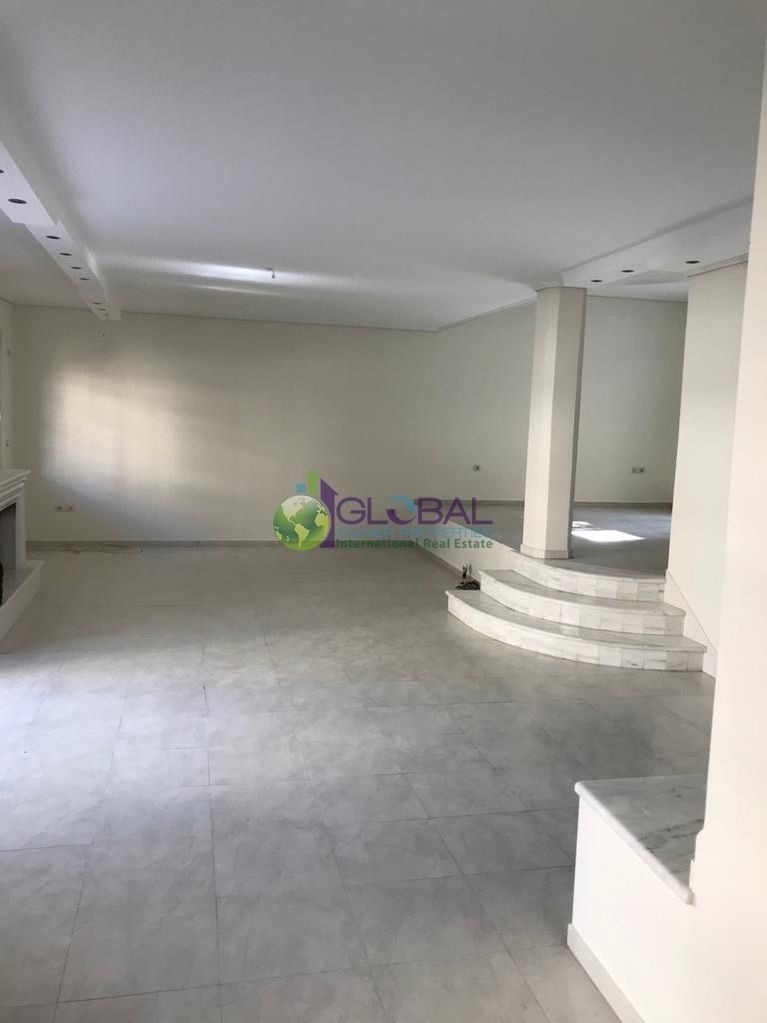 (For Rent) Residential Apartment || East Attica/Voula - 222 Sq.m, 4 Bedrooms, 2.500€ 